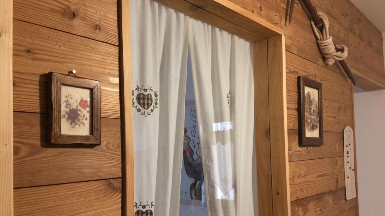 Le Joli Coin Du Passage Aosta Exterior foto