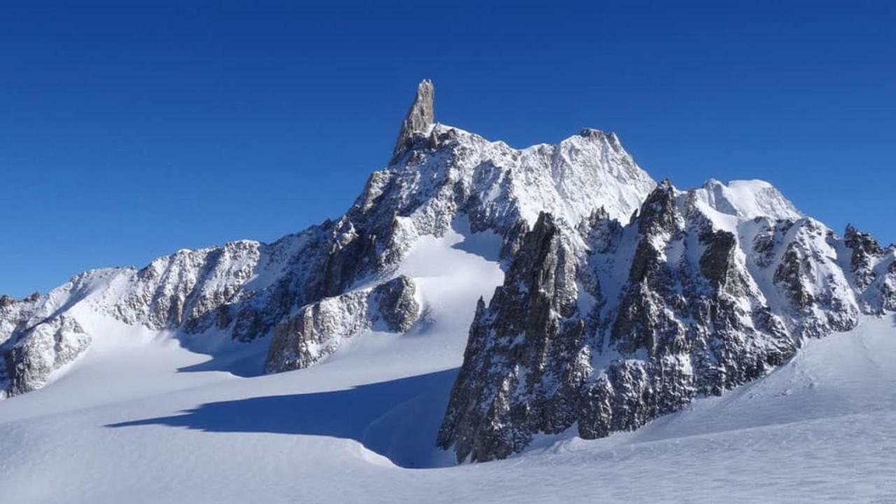 Le Joli Coin Du Passage Aosta Exterior foto